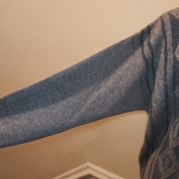 Vintage 90's/Y2K Work Wear Men's 3D Textured Denim Colored Wool Blend Sweater - Picture 3 of 8